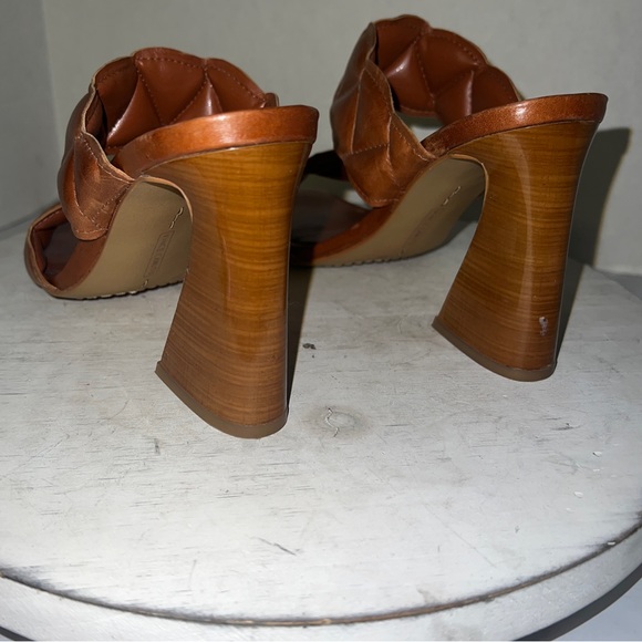 Vince Camuto Renneya Block Heel 2 Strap Sandal Open Toe Caramel Womens Size 6 - Picture 9 of 12